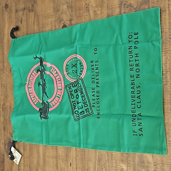 BNWT - Christmas 🎄 Present Holiday Large Cotton Bags (19" x 26") - Picture 3 of 3